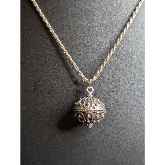 VTG 925 Italy SS Rope Chain Bali Ball Pendant & Hoop Dangle Earring Set 24.39g - Picture 3 of 10